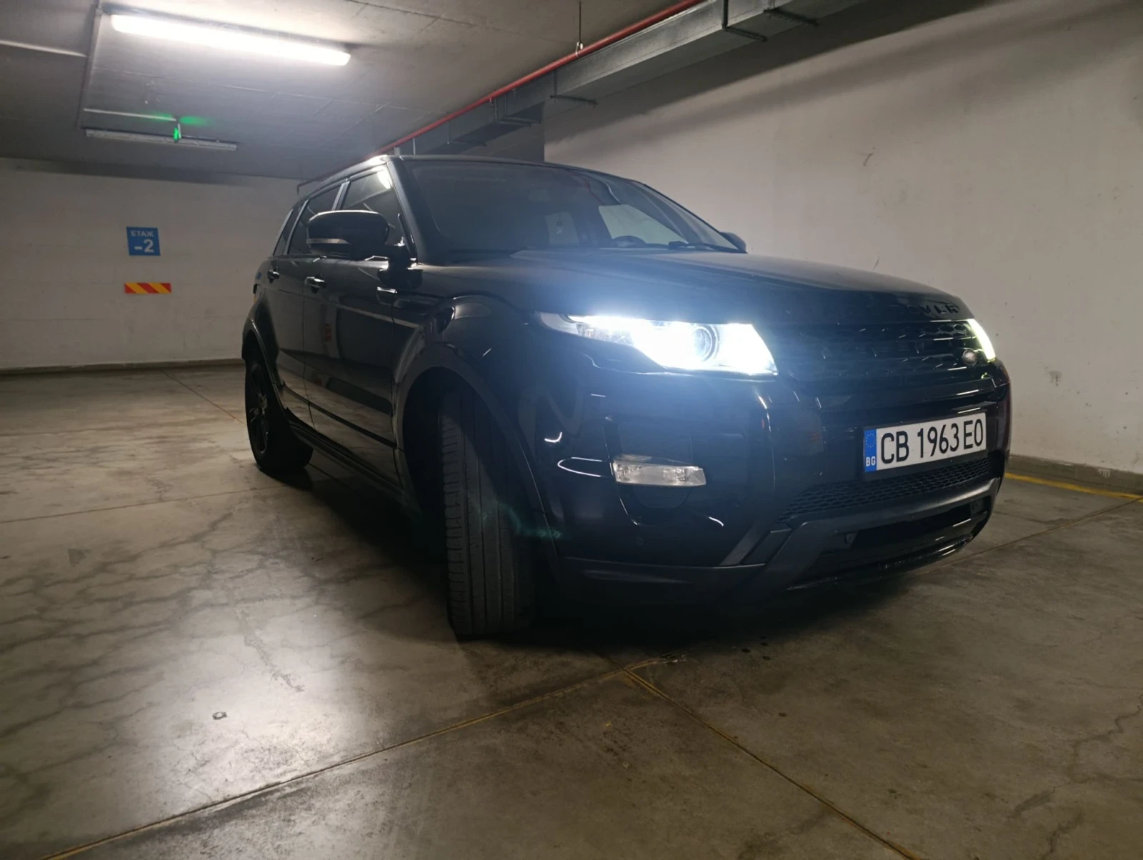 Land Rover Range Rover Evoque, снимка 3 - Автомобили и джипове - 56006916
