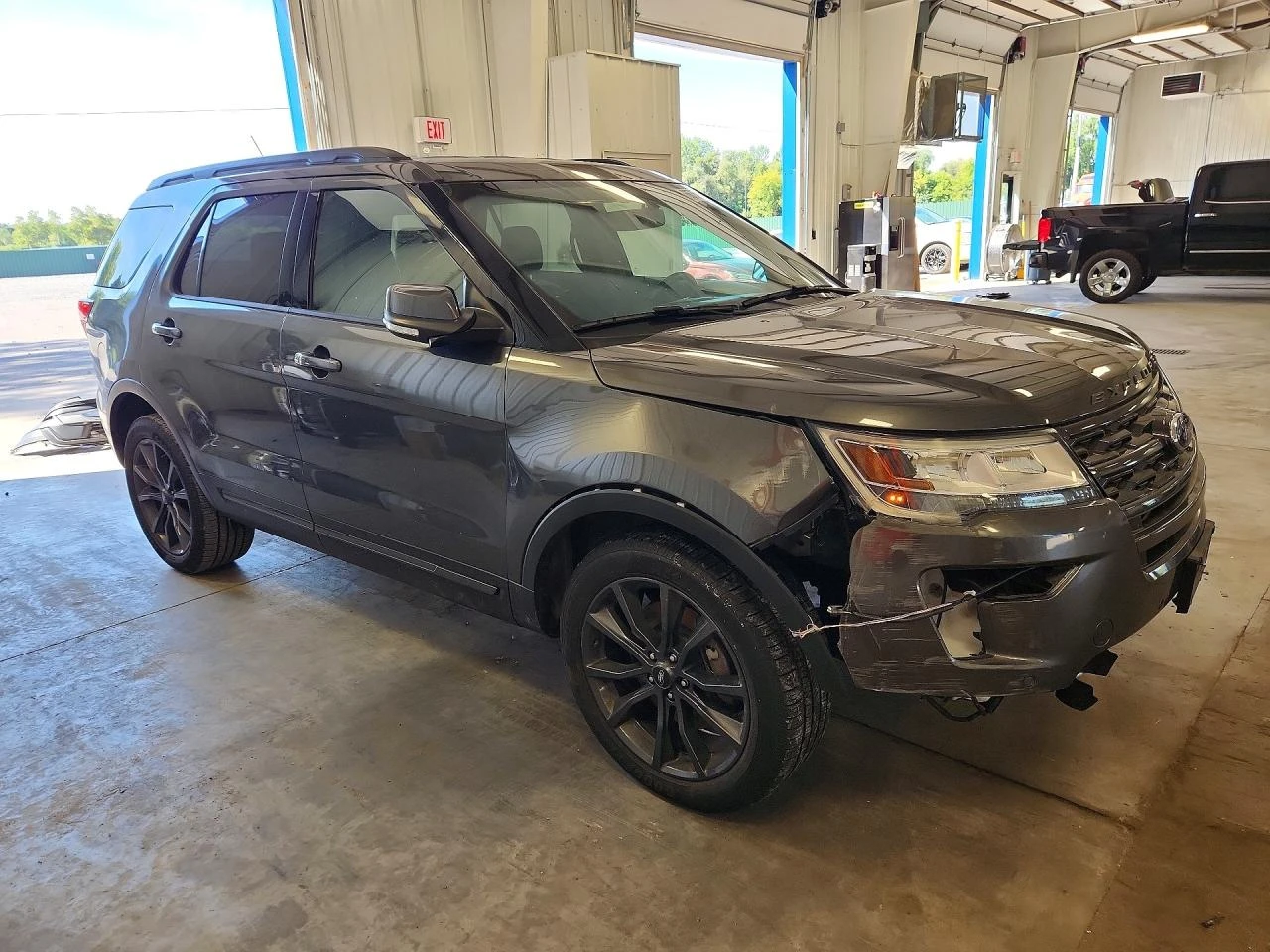 Ford Explorer 2.3l Xlt, снимка 4 - Автомобили и джипове - 56072774