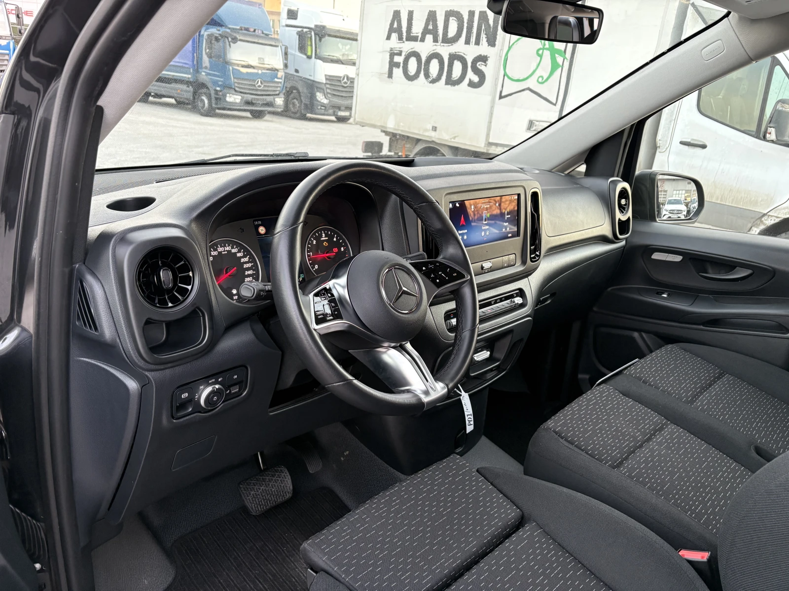 Mercedes-Benz Vito 119 CDI TOURER, снимка 10 - Бусове и автобуси - 53269139