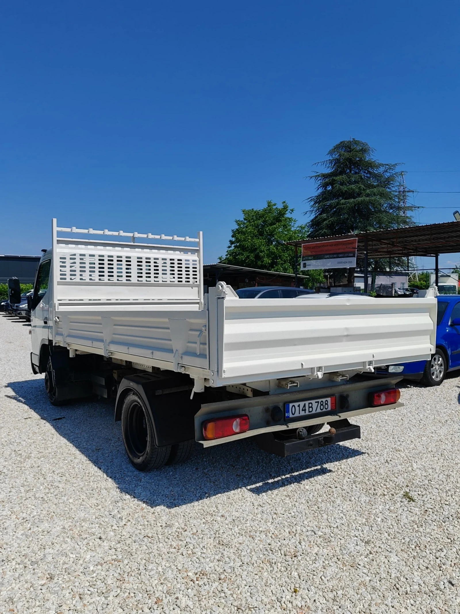 Mitsubishi Fuso Самосвал. Изсипва на 3 страни. , снимка 9 - Камиони - 54868330