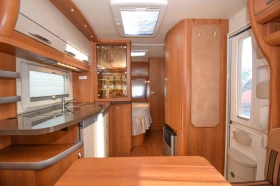 Каравана Hobby Excellent 495 UFe+ Форселт/МОТО МУВЪР/TV, снимка 9