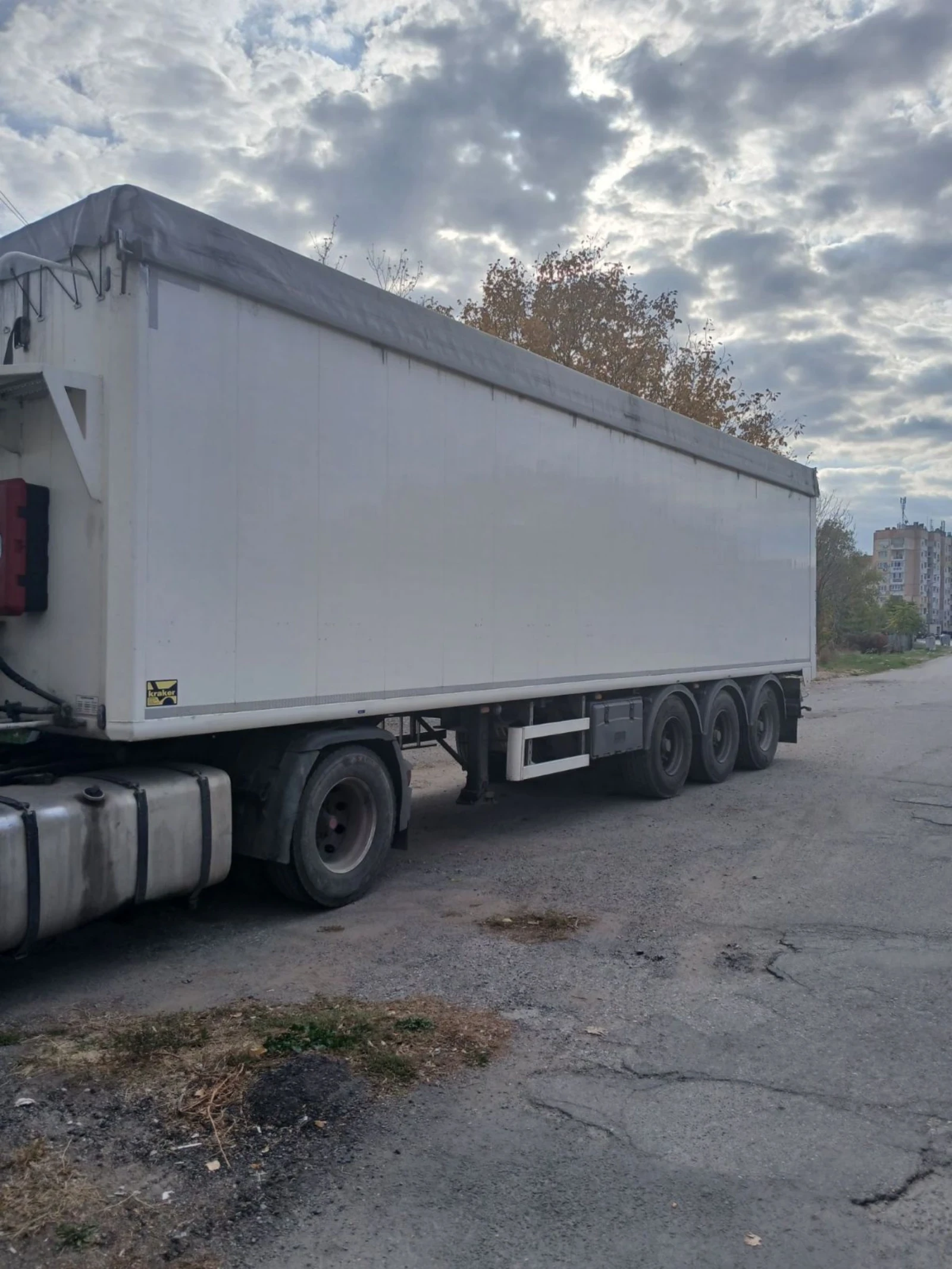  Kraker  1224 | Mobile.bg   1