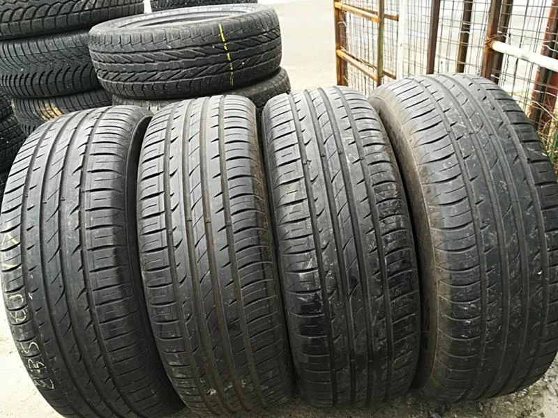 Гуми Летни 235/65R17, снимка 2 - Гуми и джанти - 23684625