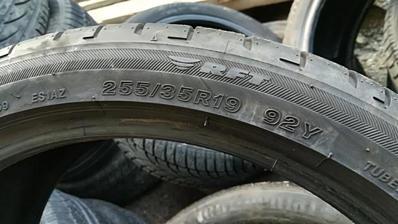 Гуми Летни 255/35R19, снимка 9 - Гуми и джанти - 25612631