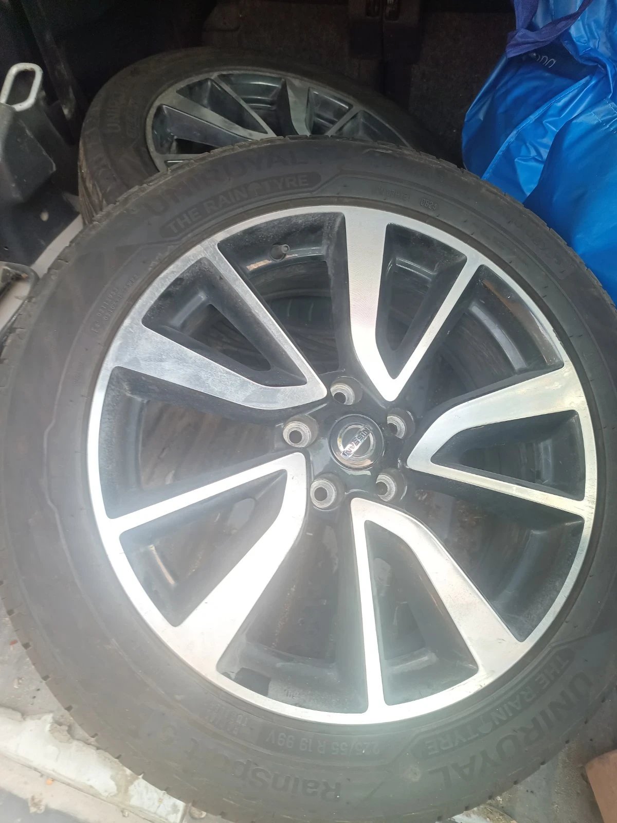 Гуми с джанти Uniroyal 225/55R19