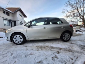 Toyota Auris 1.4 D-4D 90кс ТОП състояние, снимка 4