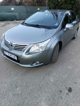 Toyota Avensis РЕАЛНИ 75323 КМ, снимка 2