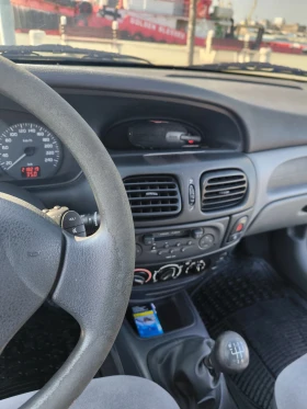 Renault Megane - 2000 € / 3911.66 лв. - 82042356 9