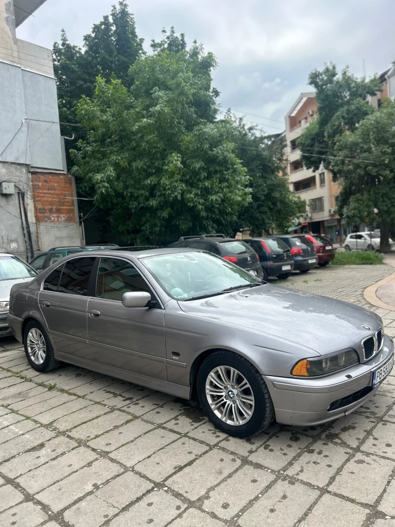 BMW 530, снимка 1 - Автомобили и джипове - 47281417