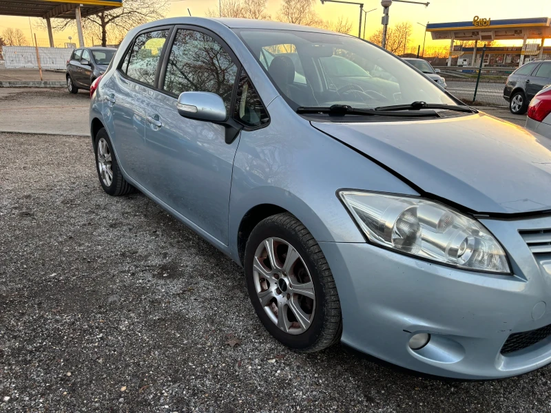 Toyota Auris 2011+ ФЕЙС+ 1.6+ С. ИСТОРИЯ+ 169хл+ 6ск в Автомобили и джипове в гр. Русе