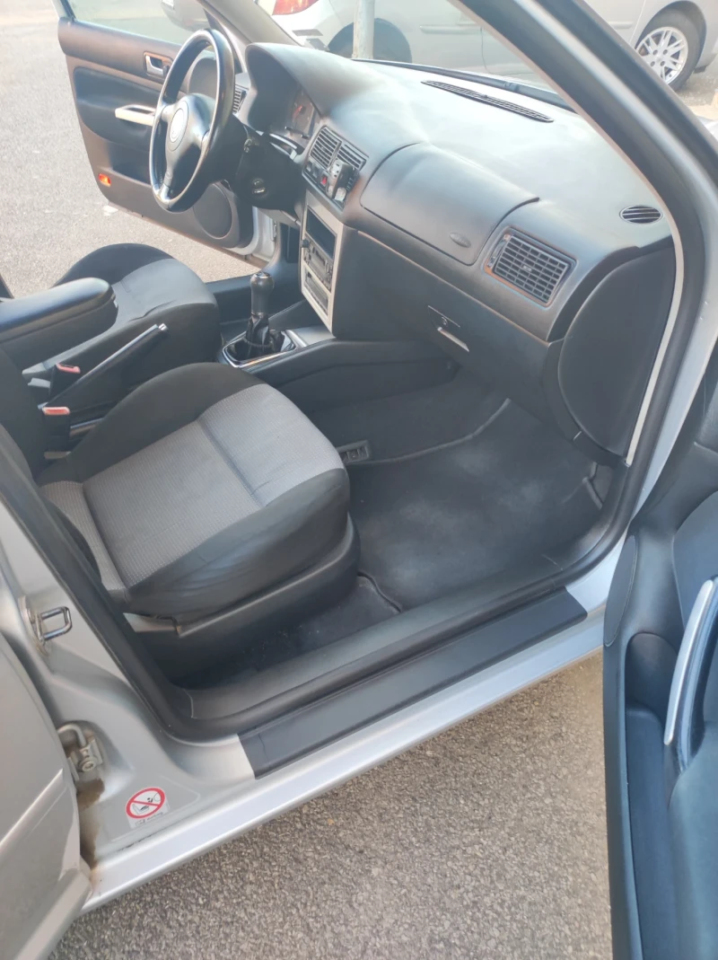 VW Golf, снимка 12 - Автомобили и джипове - 52265379