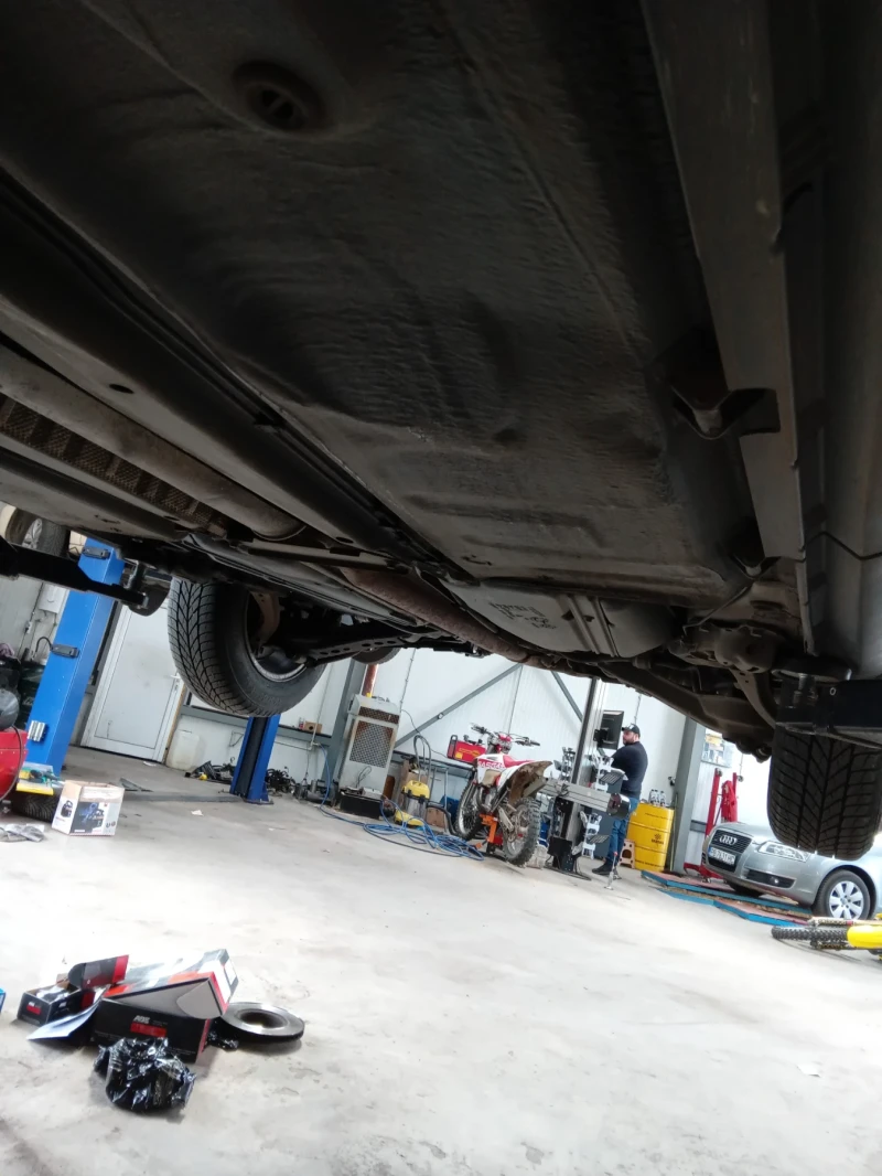 Volvo V70 2.4D5, снимка 10 - Автомобили и джипове - 52516378