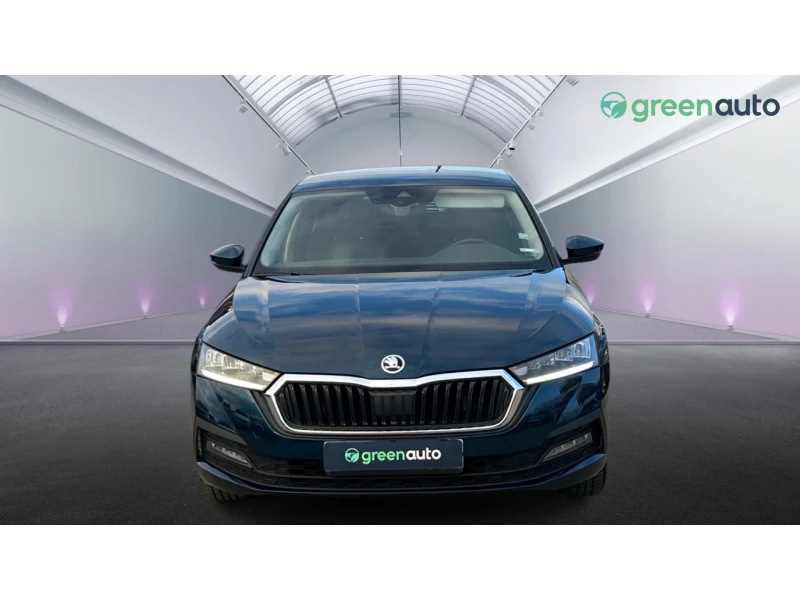 Skoda Octavia 2.0 TDi M/T, Месечна вноска от 499 лв., снимка 5 - Автомобили и джипове - 52664050