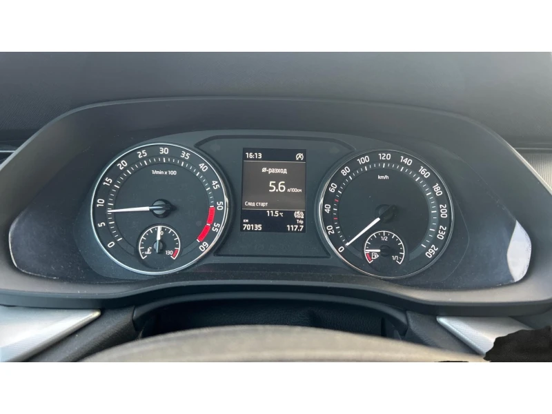 Skoda Octavia 2.0 TDi M/T, Месечна вноска от 499 лв., снимка 15 - Автомобили и джипове - 52664050