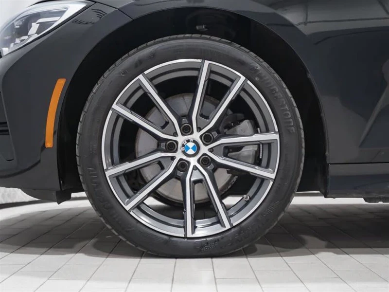 BMW 330 xDrive * HeadUp * АвтоКредит* (ЦЕНА ДО БГ), снимка 17 - Автомобили и джипове - 53205820