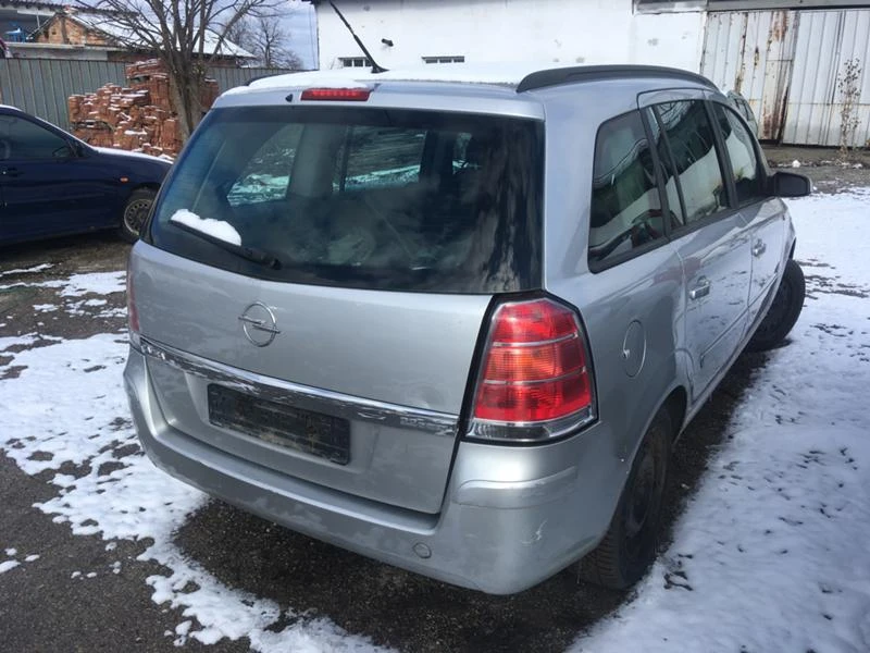 Opel Zafira 2.2, снимка 4 - Автомобили и джипове - 27561520