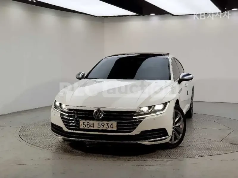 VW Arteon Volkswagen ARTEON , 2019, снимка 2 - Автомобили и джипове - 54071539