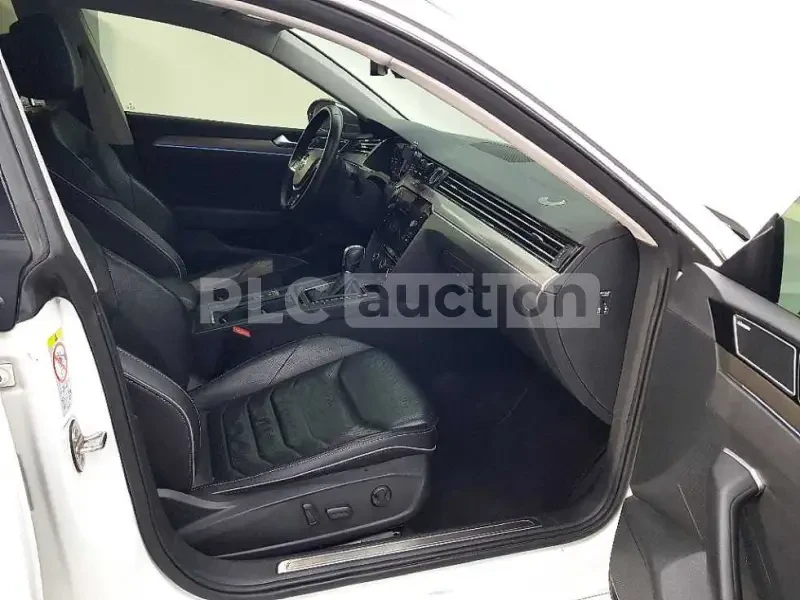 VW Arteon Volkswagen ARTEON , 2019, снимка 15 - Автомобили и джипове - 54071539