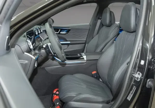 Mercedes-Benz C 63 AMG S E Performance = Premium Plus = Гаранция, снимка 6 - Автомобили и джипове - 54677627