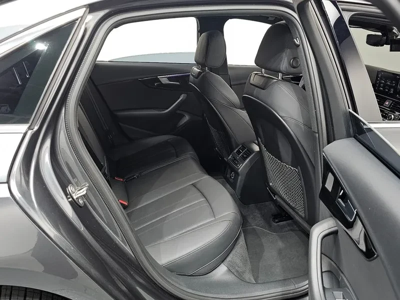 Audi A4 2.0 TDI Quattro - САМО 30% АВАНС, снимка 11 - Автомобили и джипове - 55487084