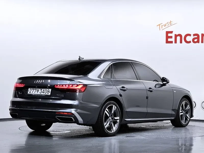 Audi A4 2.0 TDI Quattro - САМО 30% АВАНС, снимка 2 - Автомобили и джипове - 55487084