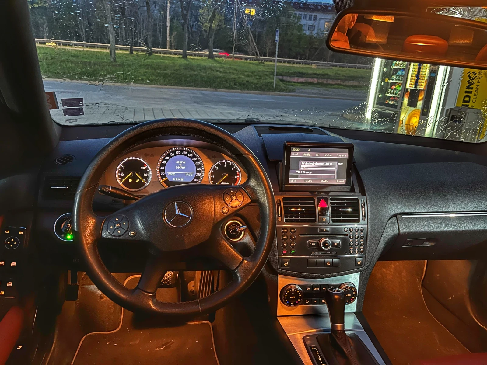 Mercedes-Benz C 320 CDI - изображение 10