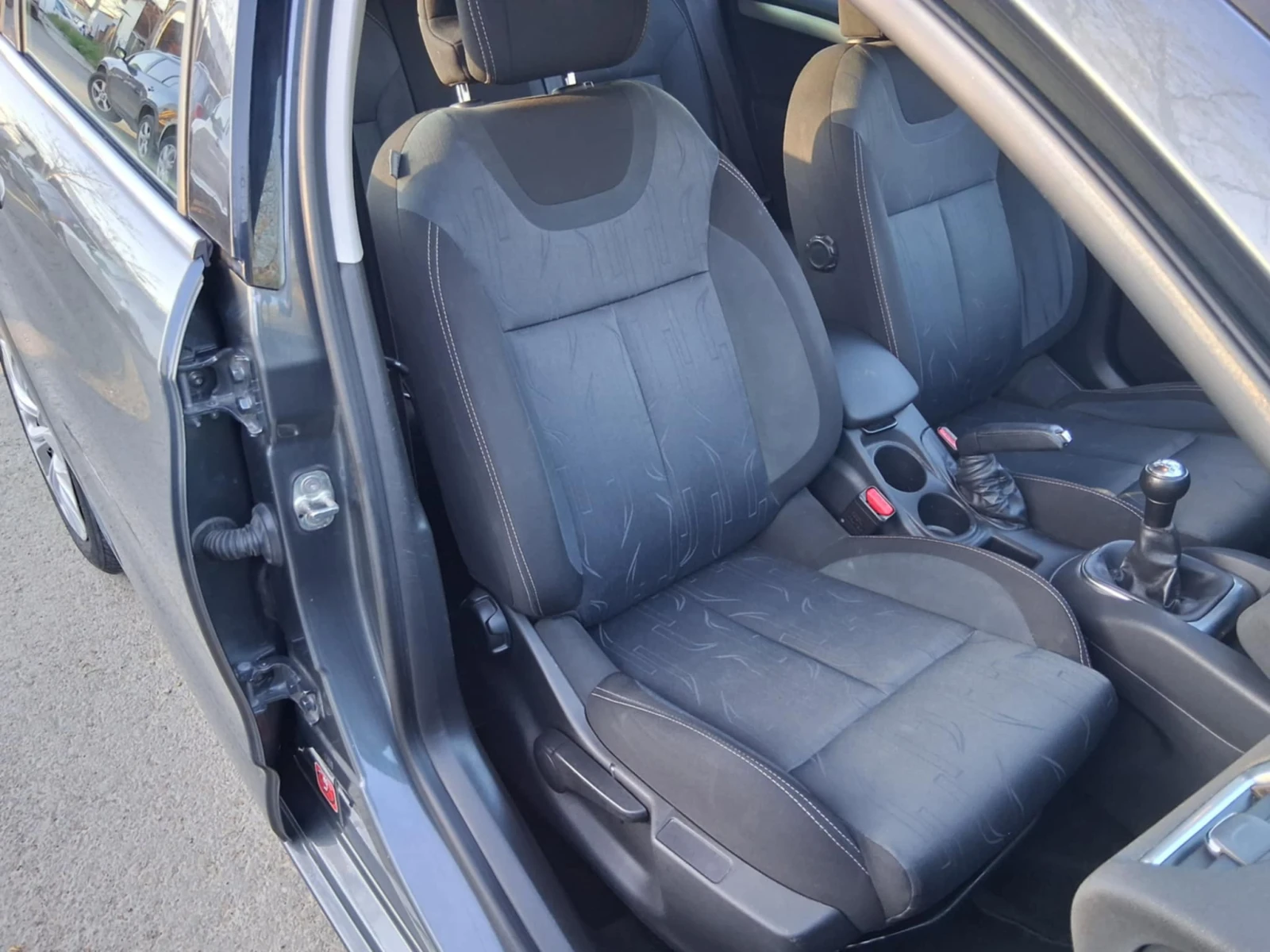 Citroen C4 1.6 е- HDI - изображение 9