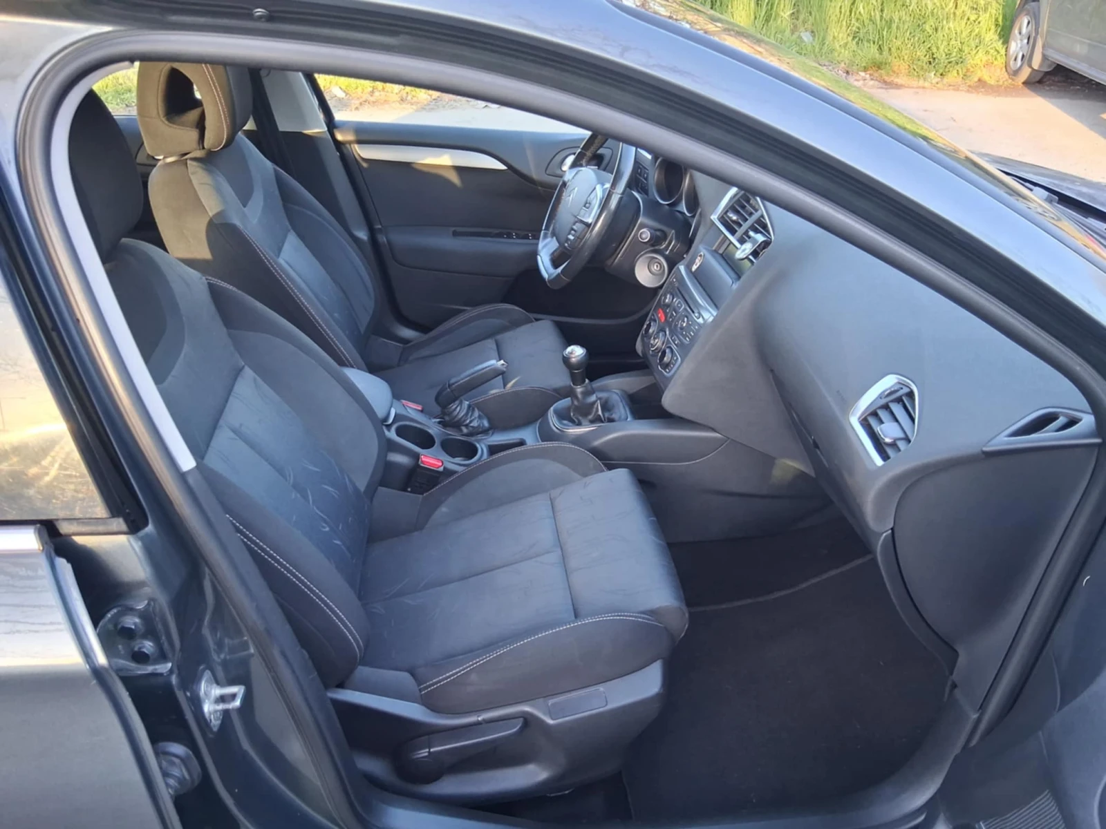 Citroen C4 1.6 е- HDI - изображение 10