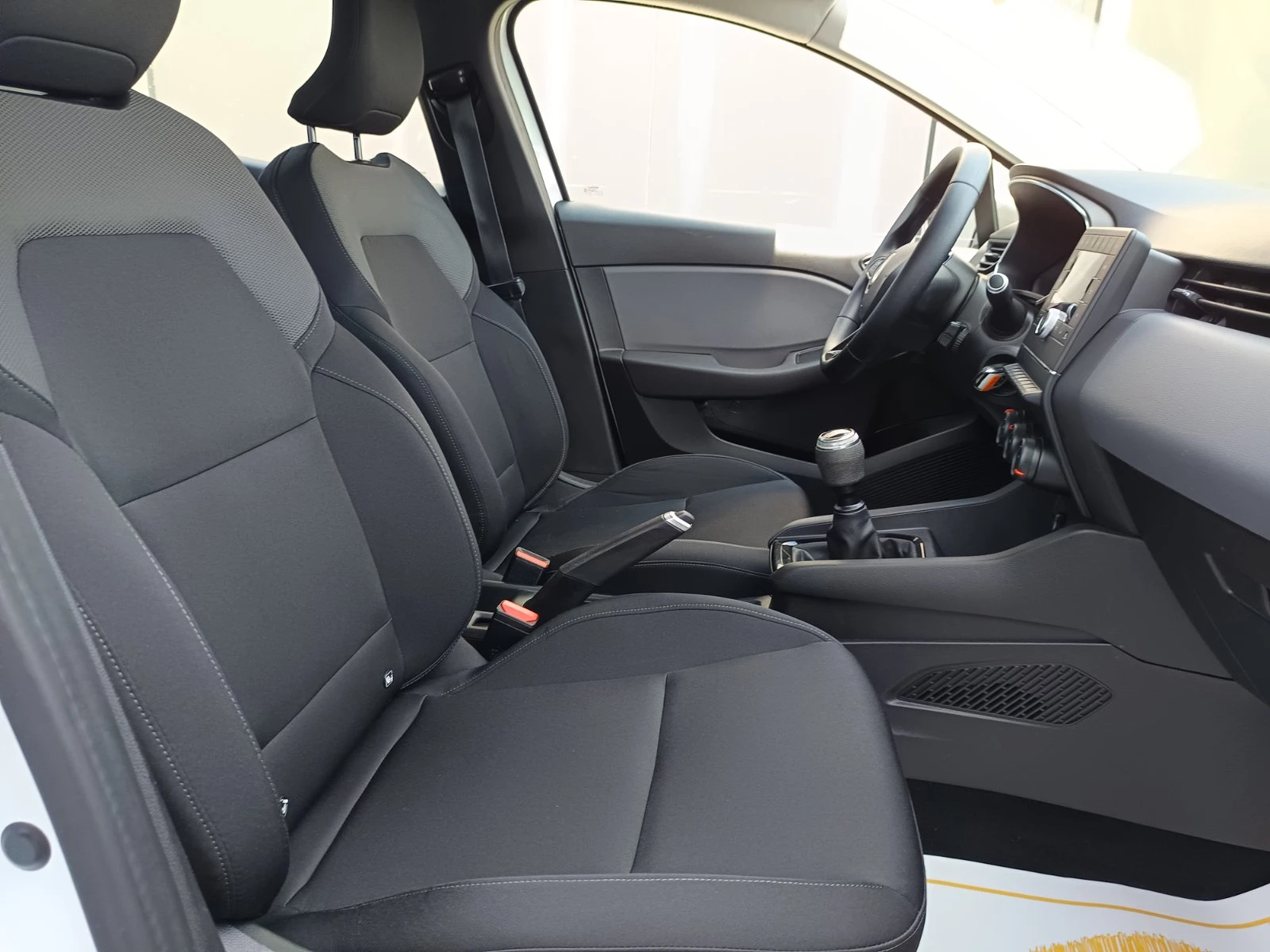 Renault Clio 1.0TCe/ 100�.�./Life | Mobile.bg � ����������� 13