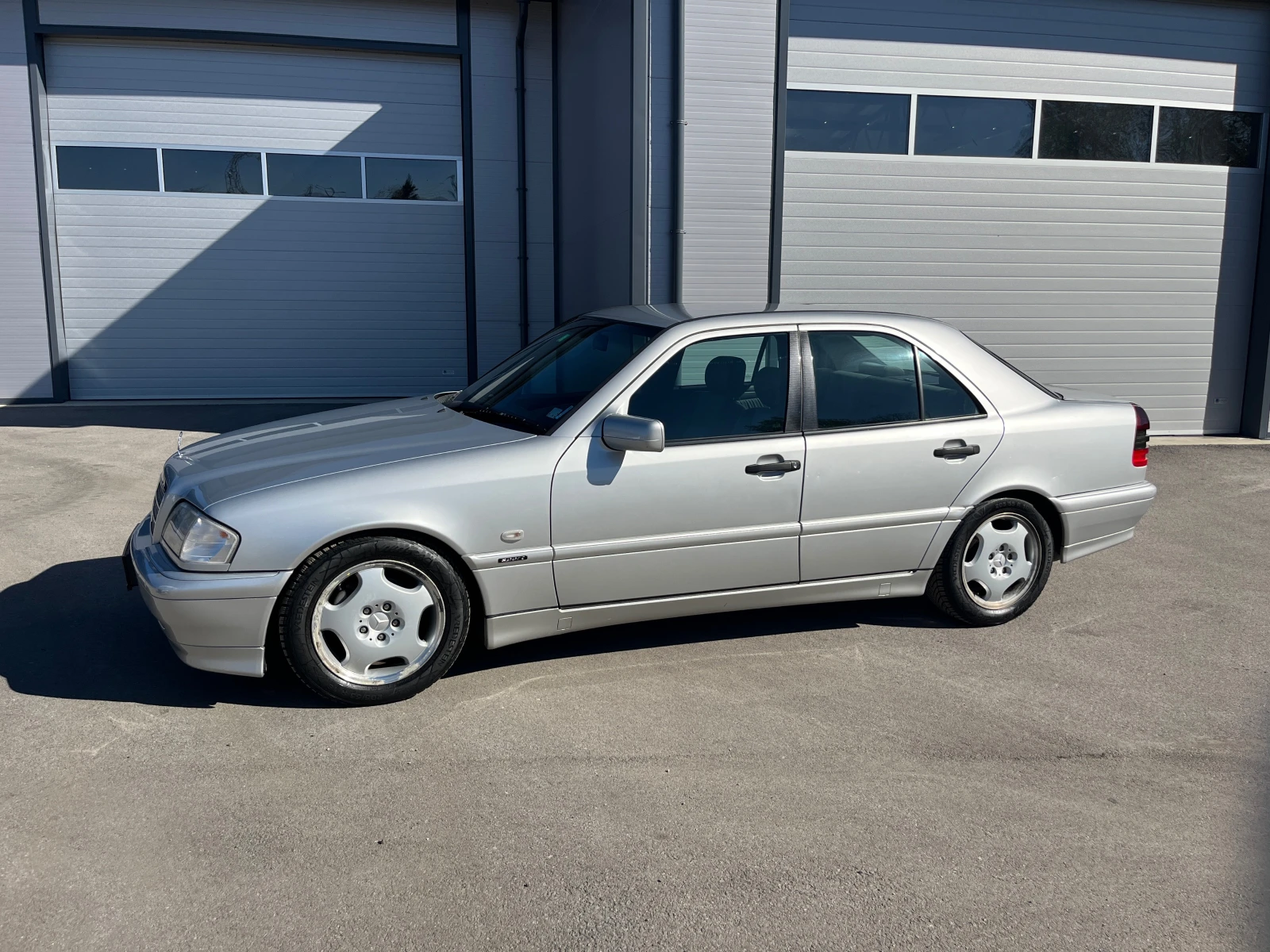 Mercedes-Benz C 200 Sport - изображение 3