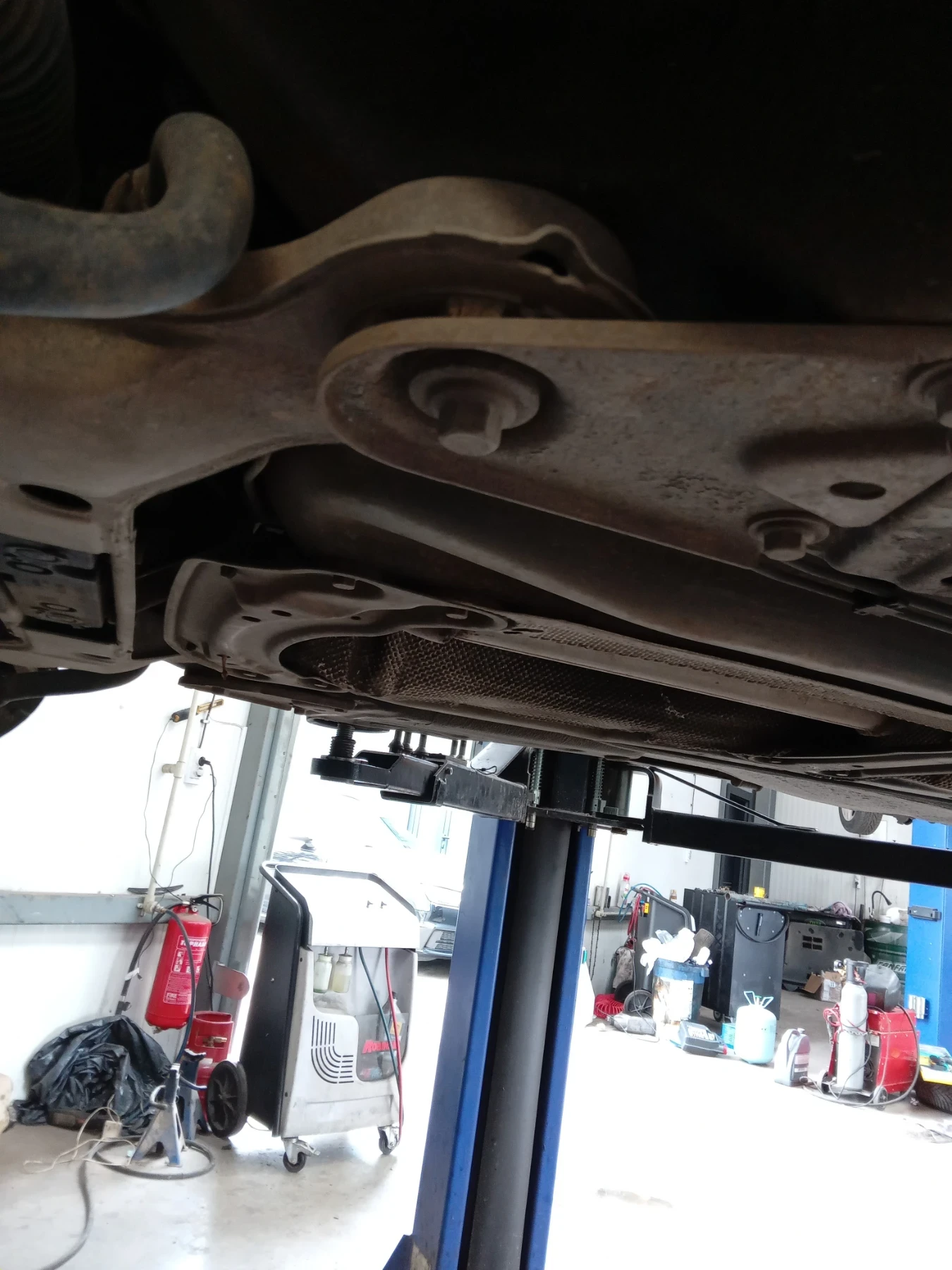 Volvo V70 2.4D5 | Mobile.bg � ����������� 12