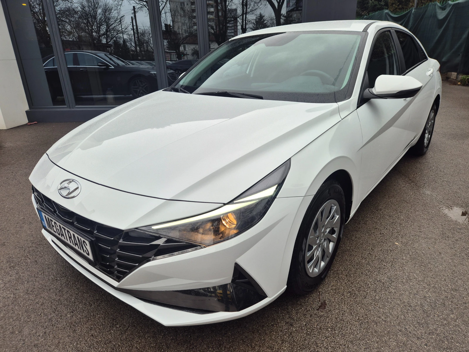 Hyundai Elantra 1.6cm3 LPG - Наличен в БГ - изображение 2