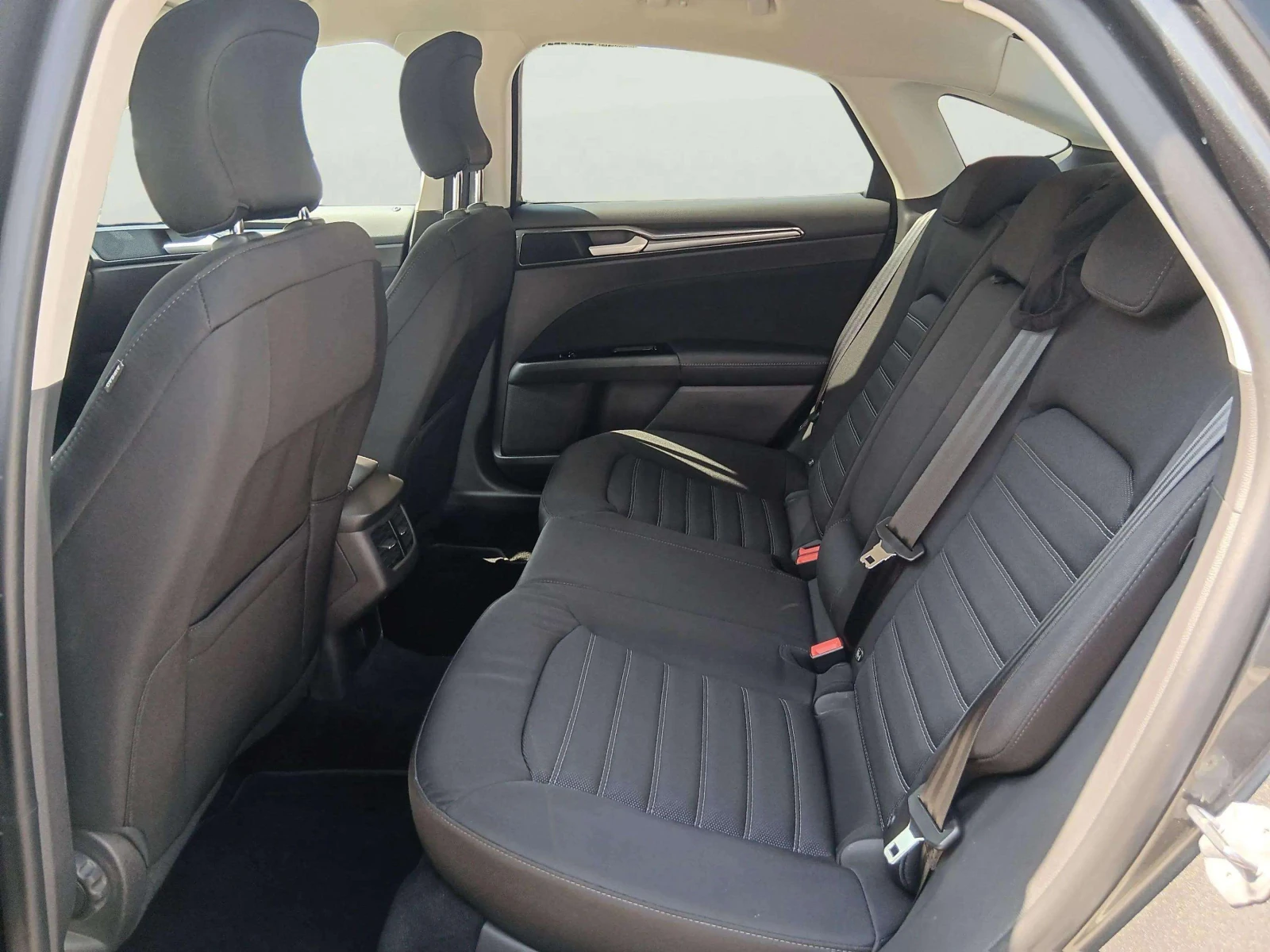 Ford Mondeo 2.0 EcoBlue, снимка 11 - Автомобили и джипове - 53866639