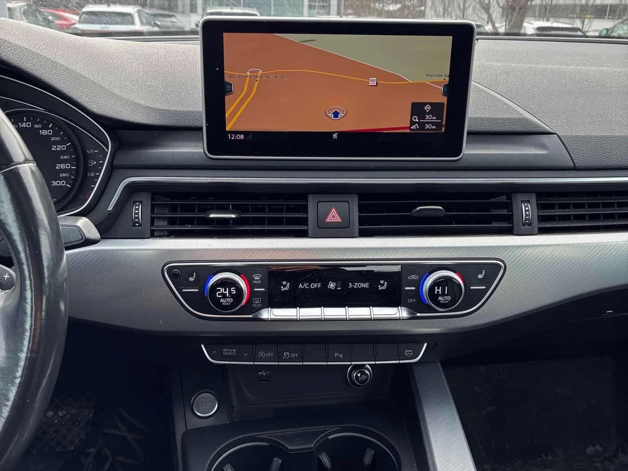 Audi A4 Progressiv/Подгрев/Представителство на Ауди/Клип/, снимка 8 - Автомобили и джипове - 53918730