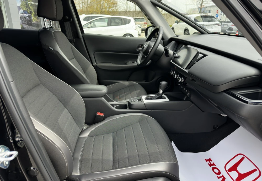 Honda Jazz Crosstar 1.5 i-MMD Hybrid Advance, снимка 15 - Автомобили и джипове - 53997580