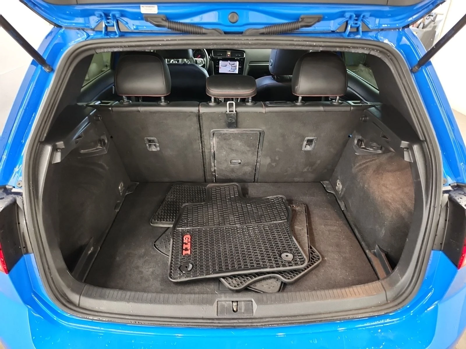 VW Golf GTI/CARFAX/Подгрев/Шибедах/Нави/, снимка 14 - Автомобили и джипове - 54034261