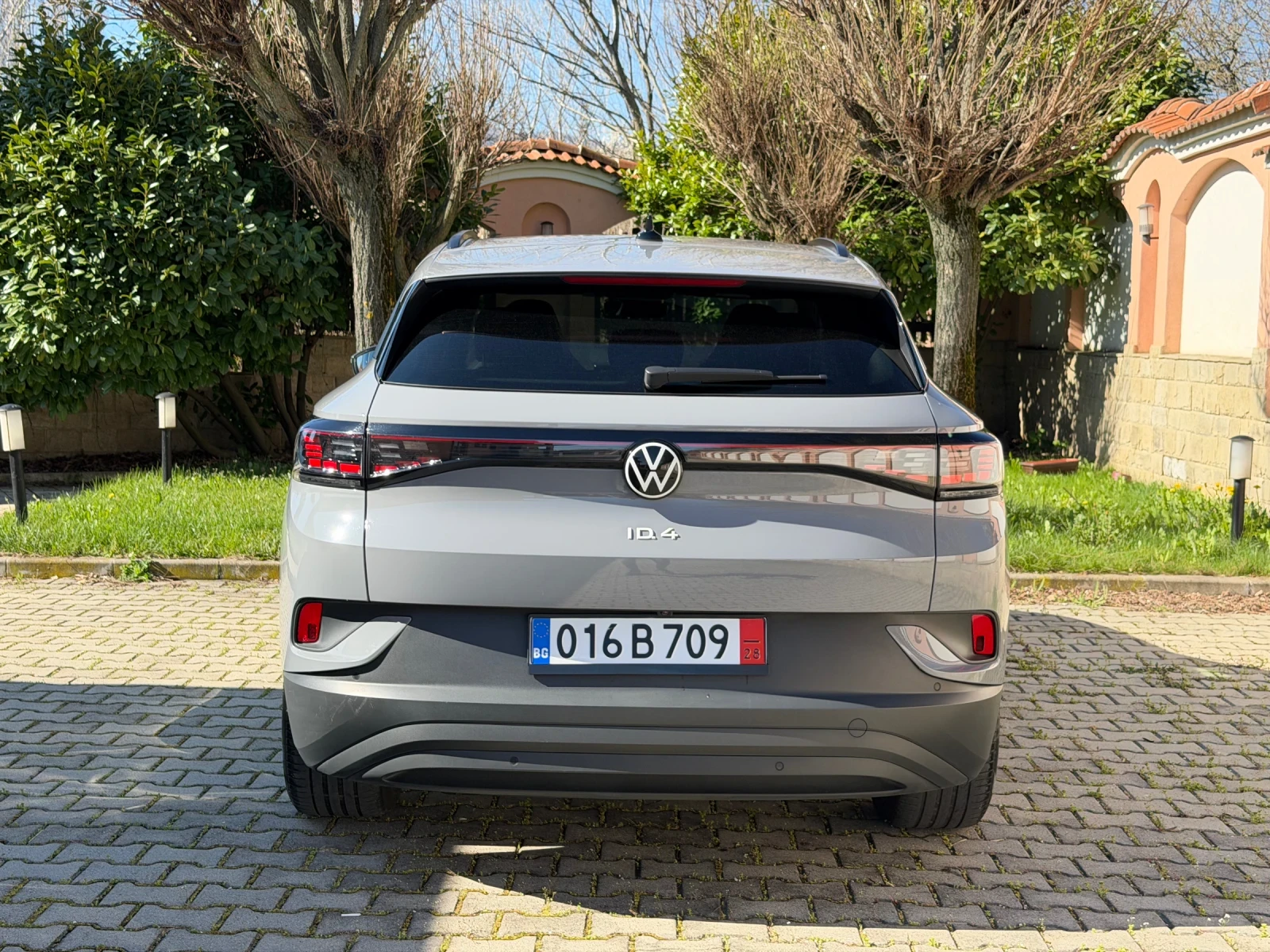 VW ID.4 PRO/82kw/NardoGrey/Memory/SportSeats/360���/70�.�� | Mobile.bg � ����������� 6