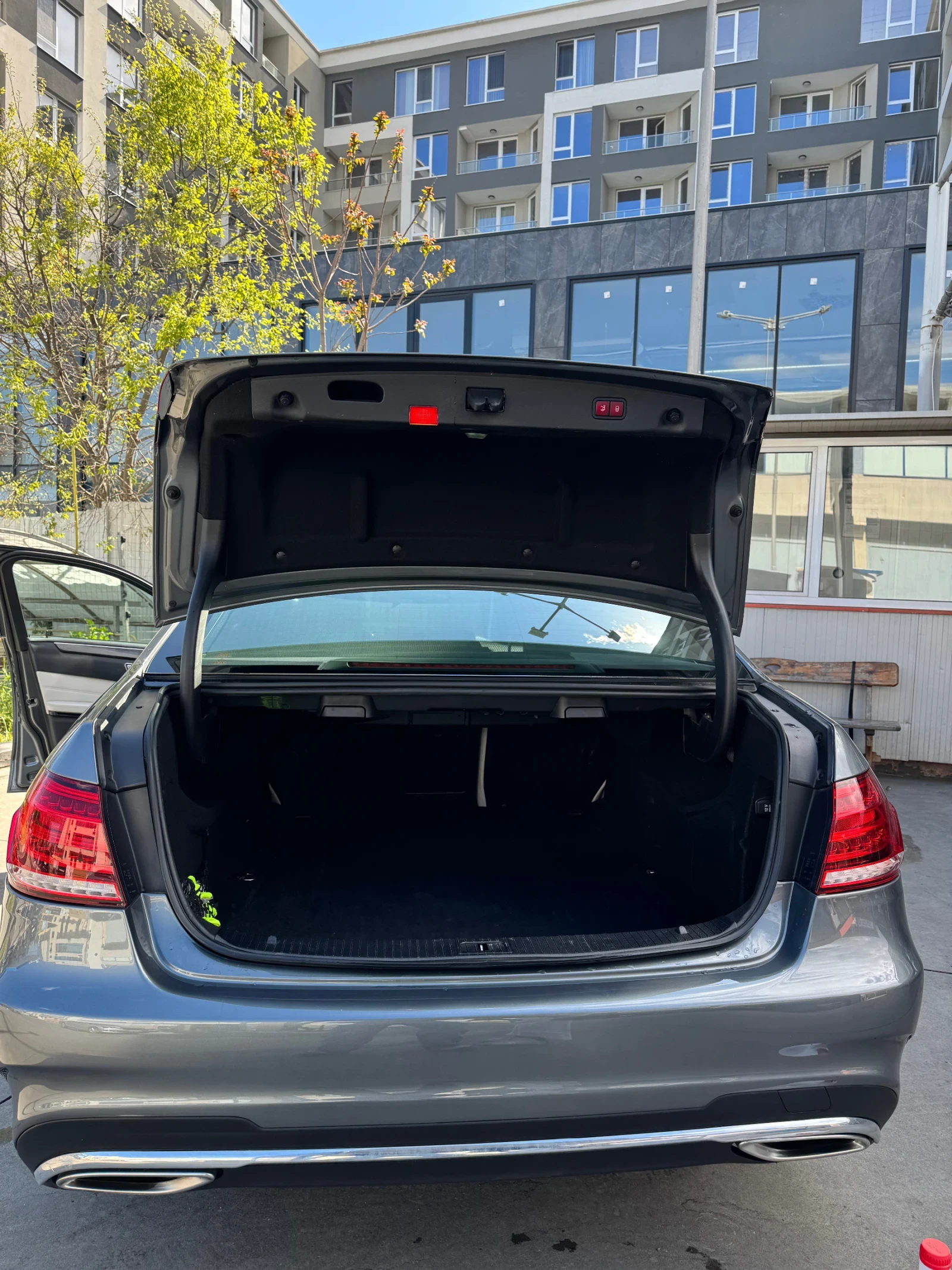 Mercedes-Benz E 250, снимка 9 - Автомобили и джипове - 54400801