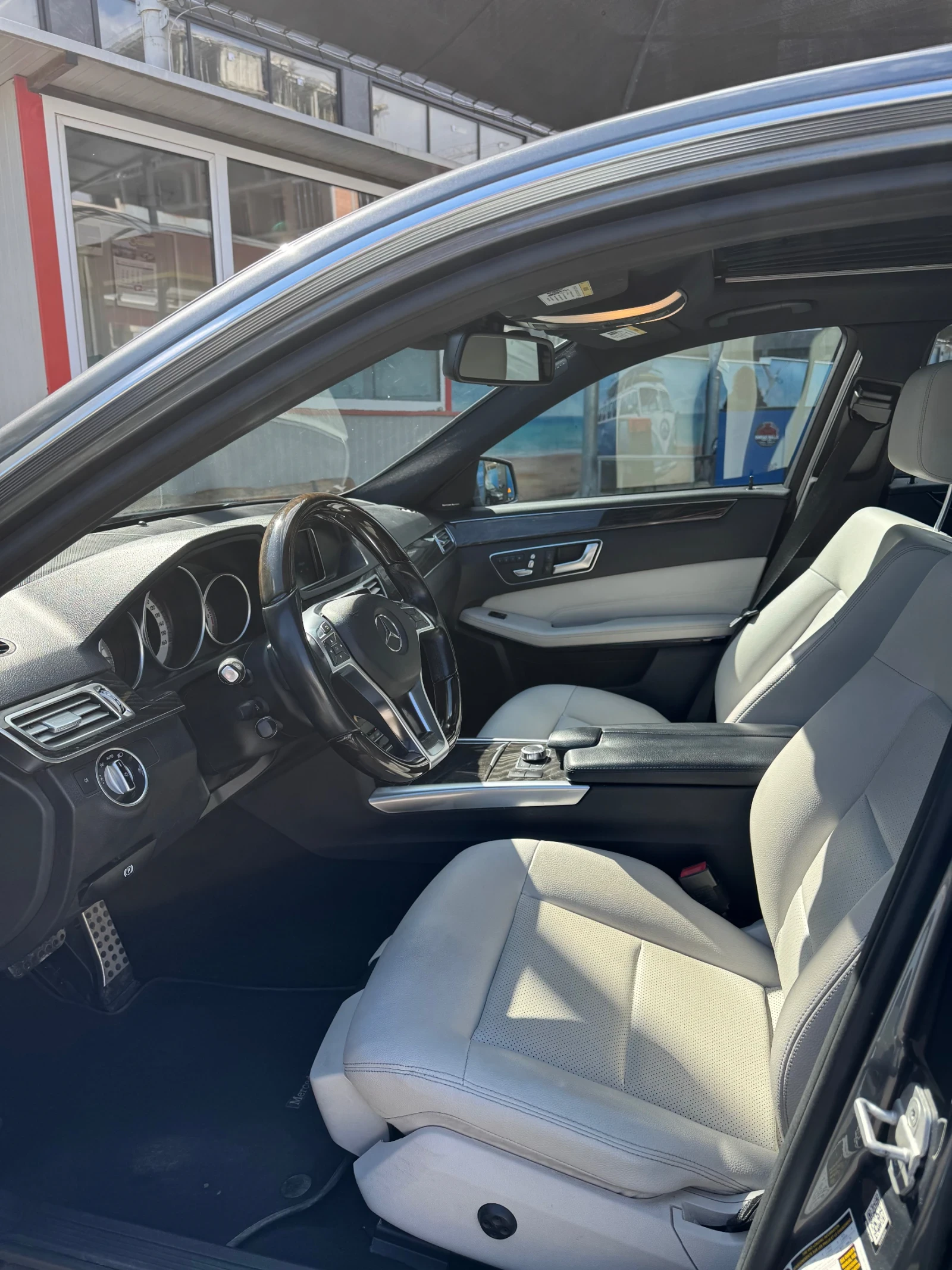Mercedes-Benz E 250, снимка 12 - Автомобили и джипове - 54400801
