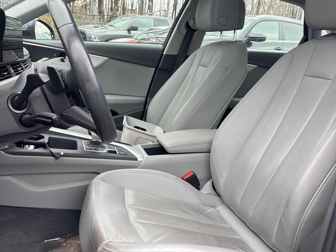 Audi A4 Komfort /LED/DISTRONIC/CARFAX/АВТОКРЕДИТ, снимка 12 - Автомобили и джипове - 54588737