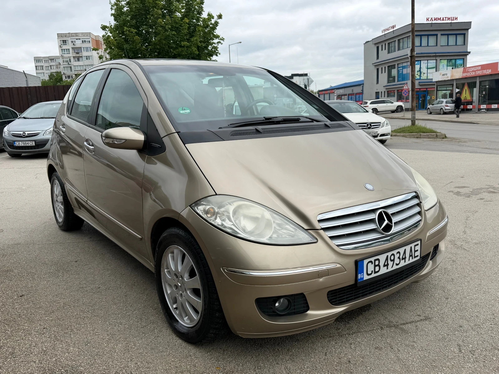 Mercedes-Benz A 180