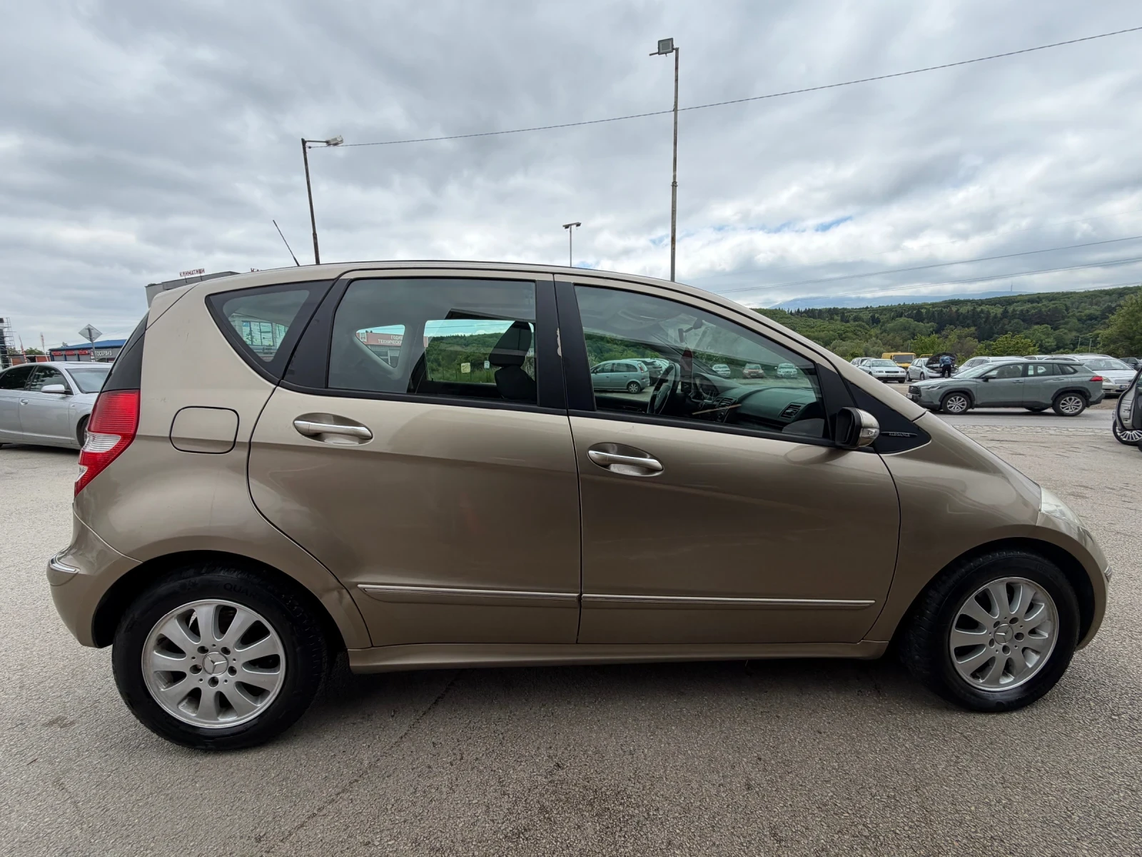 Mercedes-Benz A 180, снимка 4 - Автомобили и джипове - 54628022