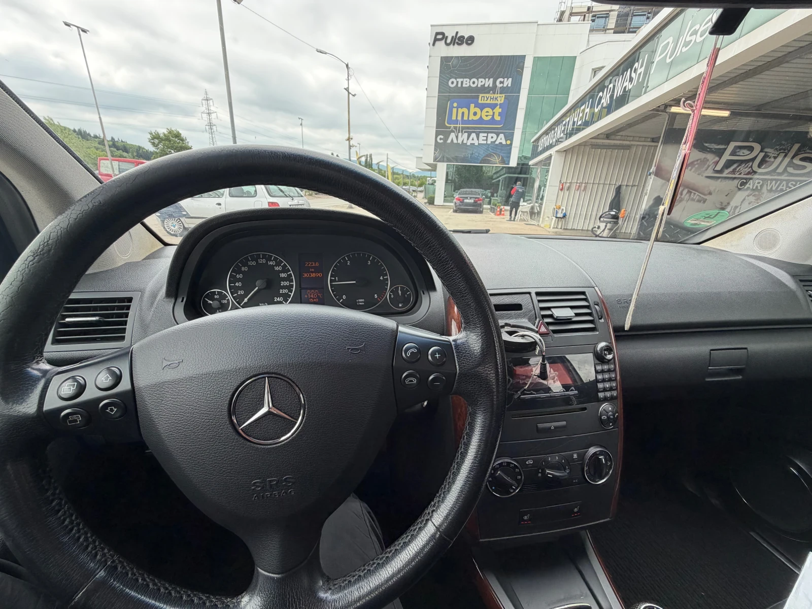 Mercedes-Benz A 180, снимка 7 - Автомобили и джипове - 54628022