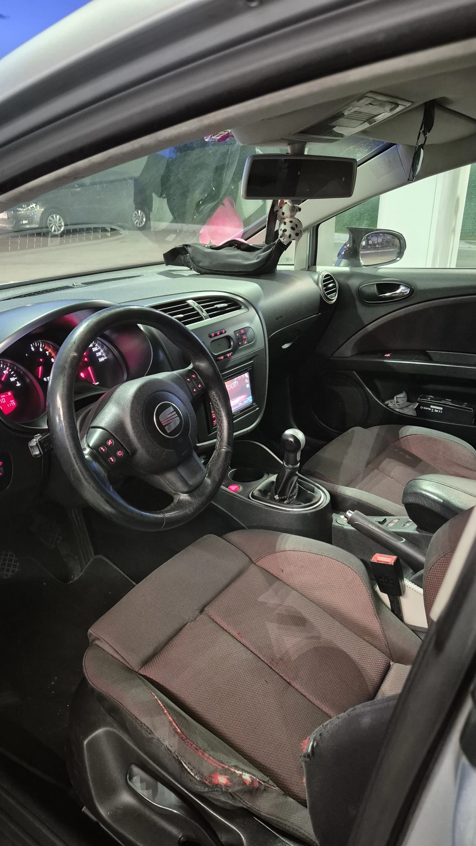 Seat Leon, снимка 7 - Автомобили и джипове - 54723373