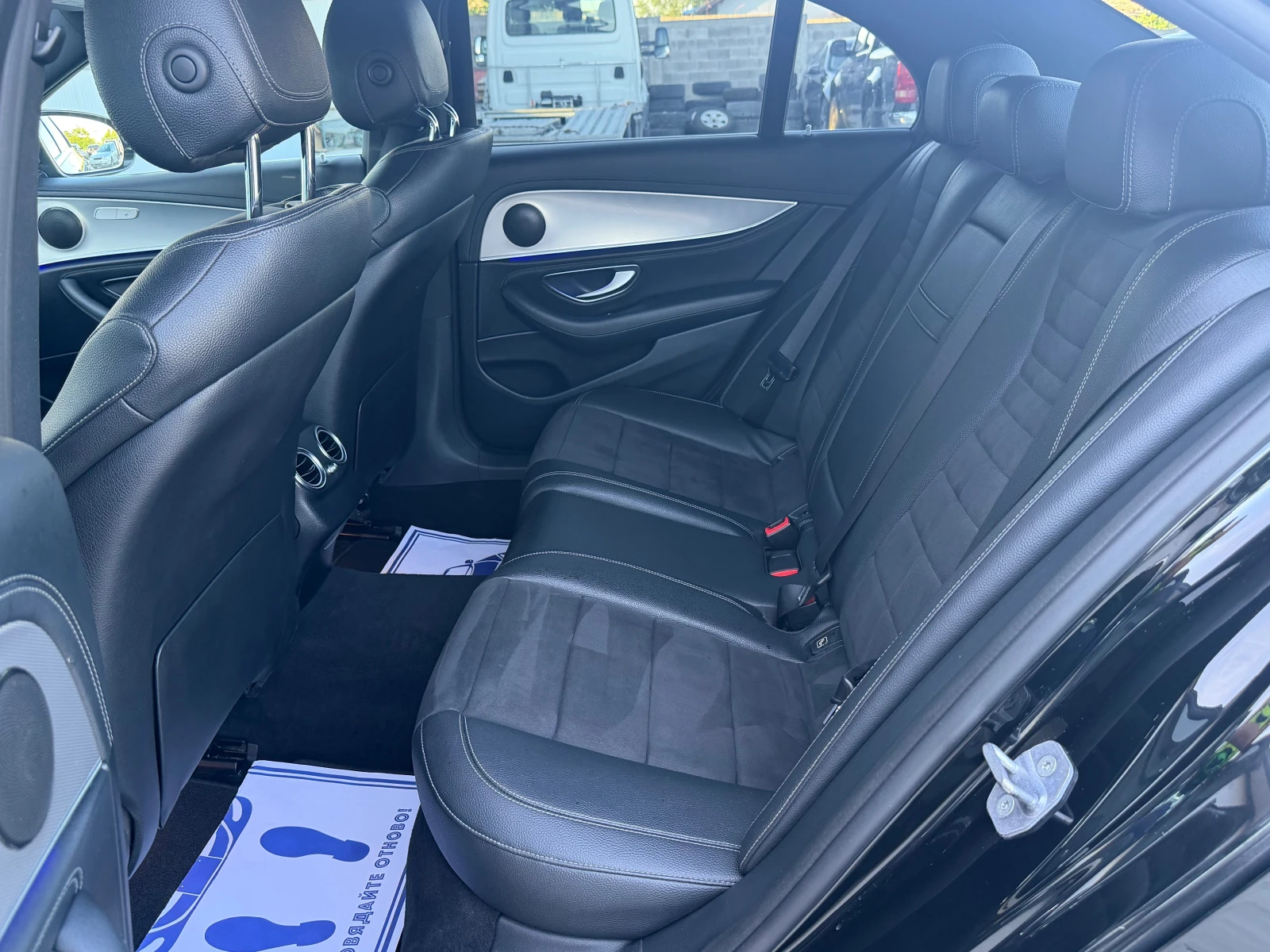Mercedes-Benz E 220 AMG Лизинг Бартер, снимка 10 - Автомобили и джипове - 54862711
