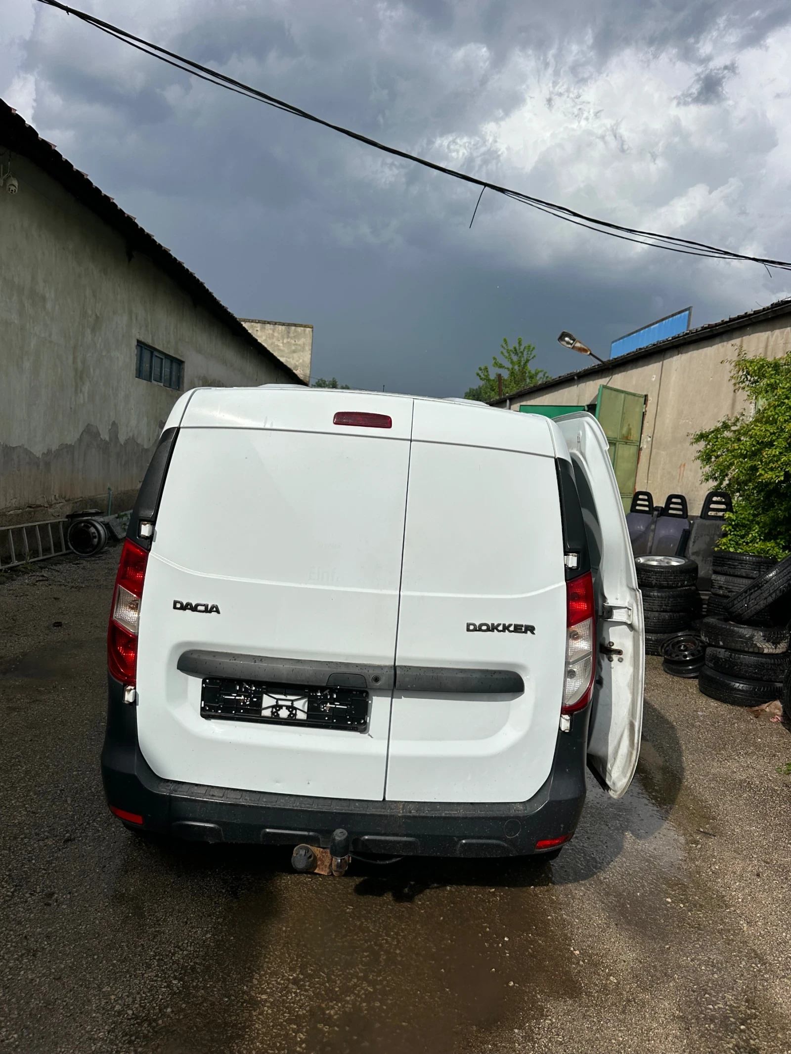 Dacia Dokker 1.5 dCi, снимка 5 - Автомобили и джипове - 54875582