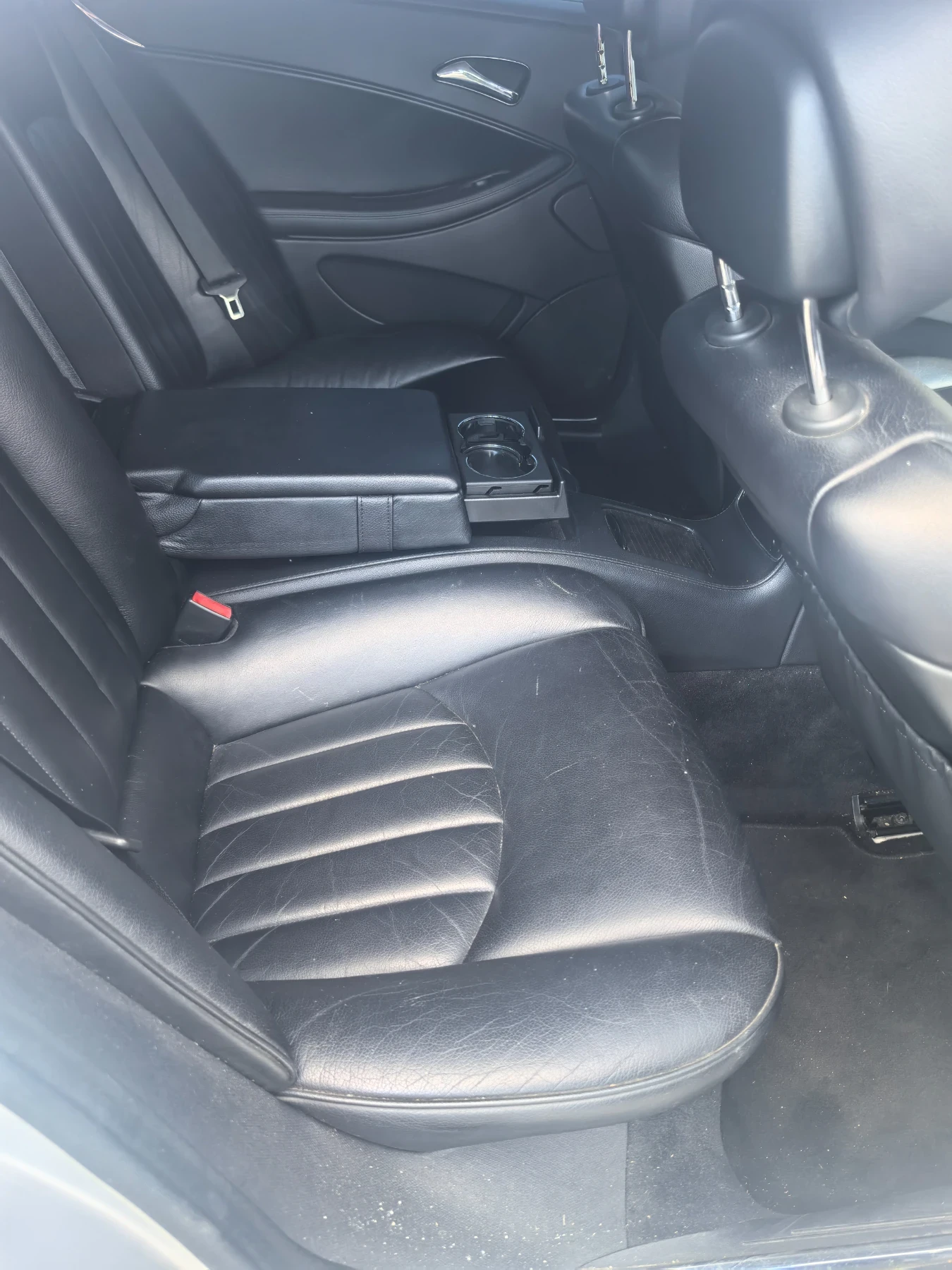 Mercedes-Benz CLS 320, снимка 9 - Автомобили и джипове - 54895070