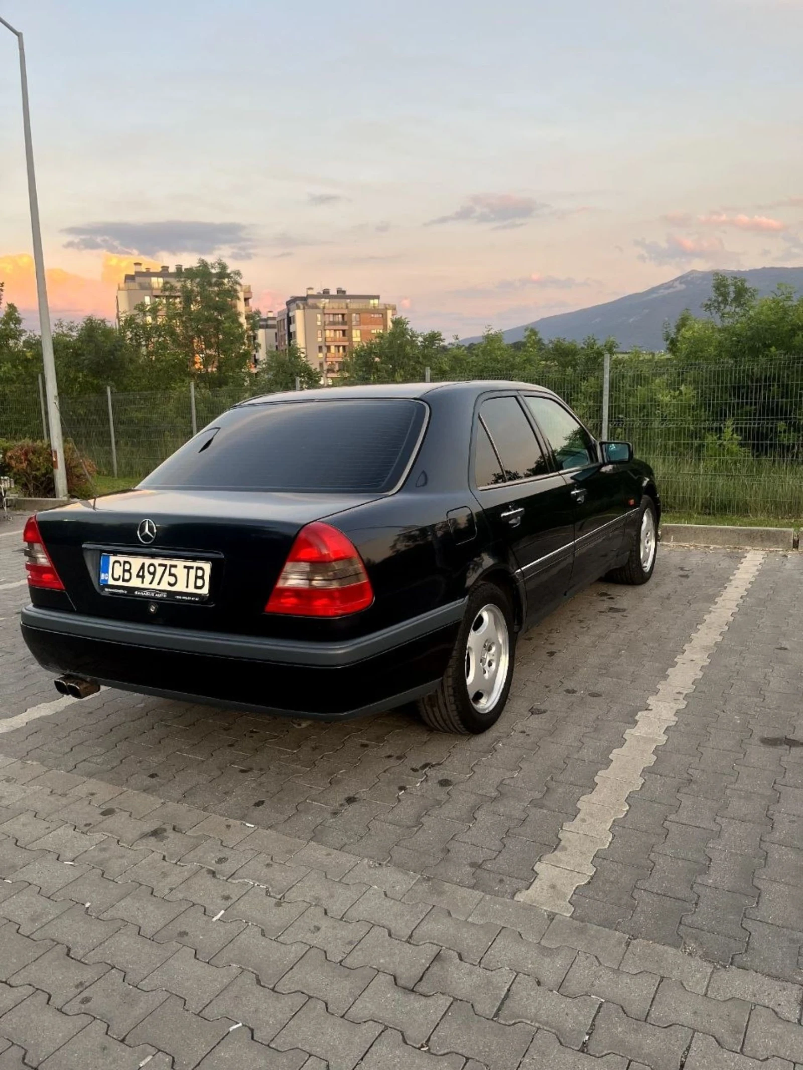 Mercedes-Benz C 200, снимка 6 - Автомобили и джипове - 54936148