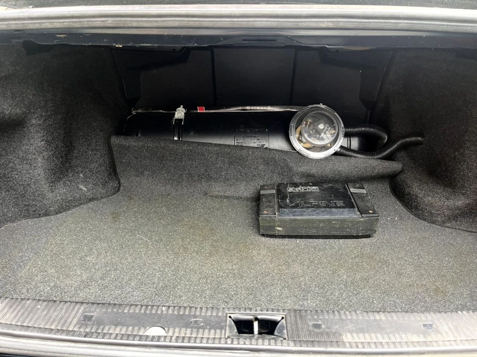 Mercedes-Benz C 200, снимка 10 - Автомобили и джипове - 54936148