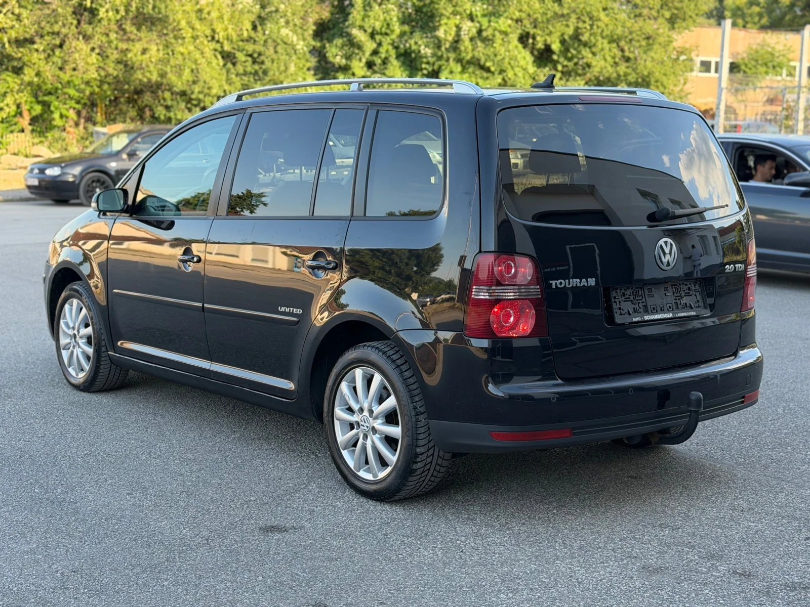 VW Touran 2.0* TDI* BMM* , снимка 9 - Автомобили и джипове - 54962811